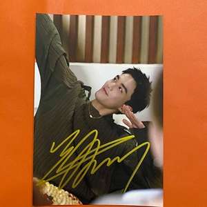 出吴磊签名照(亲签)亲笔保真!