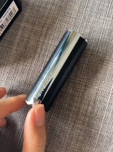 纪梵希小羊皮口红110 奶茶豆沙色