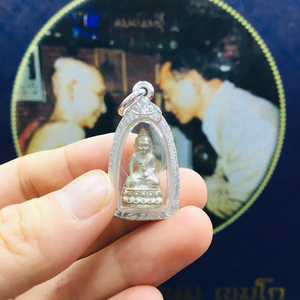 龙婆卡贤2533纯银药师佛银壳dd卡