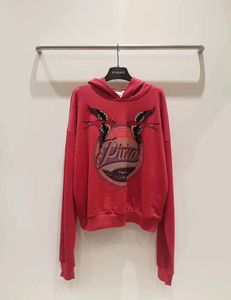 前两年购于德国pinko红色燕子卫衣,王子文代言,只穿过四个