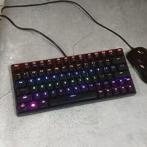 网鱼网咖机械键盘78