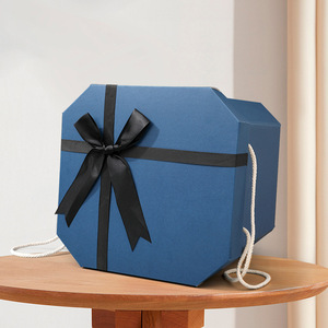 厂家现货圣诞节平安果礼盒口红盒节日礼物包装盒化妆品香水盒