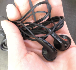 003人付款淘宝索尼sony-e808长线耳机,韩国造sonye808lp.