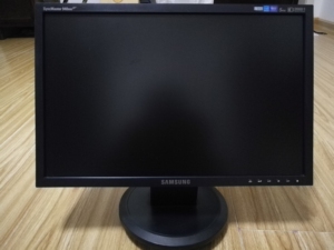 三星显示器940nw