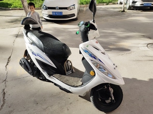 光阳125踏板摩托车,本人一手车,刚买了保险完成审车,审车至