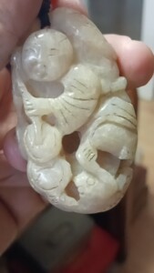 老玉刘海戏金蟾(钱),高6cm左右,寓意好,适合把玩,做生意