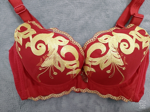 亏钱清,全新法国峰尚美80c有钢圈抹胸内衣有软骨mybody