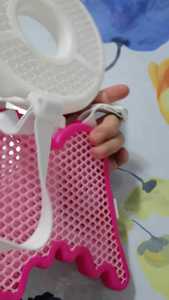 韩国原装进口宝宝学步防摔护头枕，特别轻薄，背上后宝宝活动自如