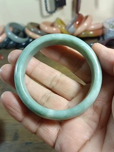 新疆泥石玉手镯