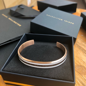 新款宽版dw手镯正品专柜全套包装丹尼尔惠灵顿情侣男女礼物