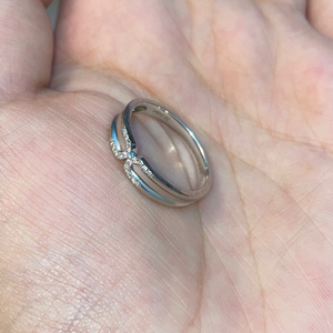 老凤祥18k金碎钻钻戒au750圈口12碎钻18颗