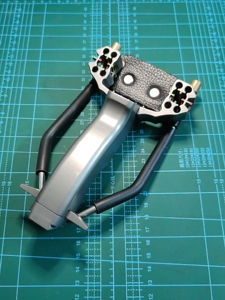 全钛孤独小鱼腕托弓腕托重炮小眼兔儿腕托定制弹弓腕托重弓