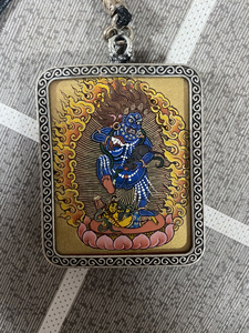 转让青海省一级画师扎西当周一副黑财神小唐卡.配纯银嘎乌盒.售