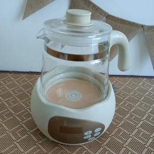 可小刀,小壮熊软玻璃恒温壶,带暖奶栏,全新,就拆开拍个照,3