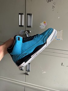 aj3 天蓝 41码 正品 原盒 成色95新 顺丰京东发出