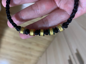 自带周大福五行金木水火土足金转运珠黄金吊坠r,可单个出,每个