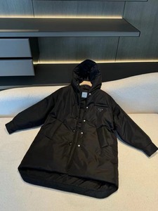 纯正杨幂同款prada棉服!大幂幂同款棉服!超级百搭超级保暖