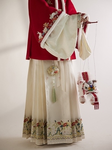 秋木木【山茶花兔】马面汉服裙明制过年元宵百迭白绫袄蓝缎裙m码