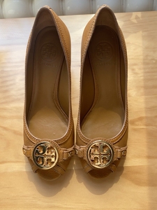 toryburch托里伯奇女鞋鱼嘴焦糖色6cm高跟坡跟海外购