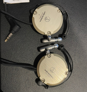 000人付款淘宝铁三角em7x耳挂式耳机.金色,银灰色488元.