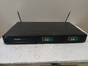 湖山hs-1c双通道专业无线话筒系统设备.