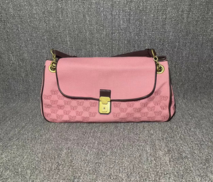 bv 宝缇嘉蝴蝶刺绣单肩包手提包 98新 尺寸33,20 存