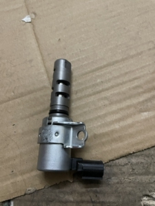 皇冠凯美瑞锐志花冠卡罗拉vvt电磁阀,可变气门电磁阀