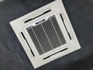 美的吸顶空调2匹