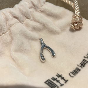 000人付款淘宝周生生pt950铂金爱情密语许愿骨白金吊坠彼岸布丁坊