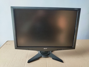 宏碁19寸显示器,acer显示器,9成新,型号是:g195w