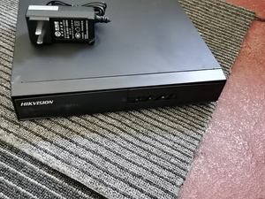 海康威视8路ds-  7808nb-k1/c  !支持800