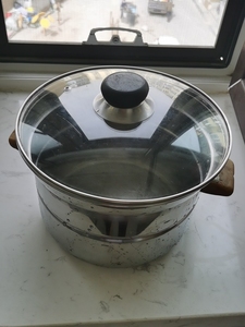 kern小煮锅,直径25cm,品牌锅,质量很不错,钢很厚,大