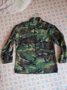 韩军原品韩军公发,韩国空军版本早期四丛迷彩上衣一件,实测胸围
