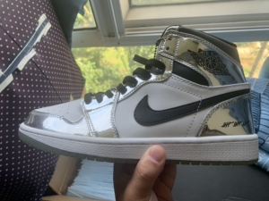 aj伦纳德鞋镀银