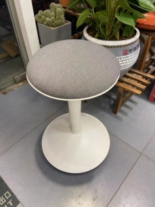 宜家独立支撑椅酒吧凳 可升降 180一个 最好同城自提