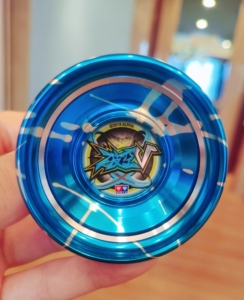 悠悠球破空v雷轩