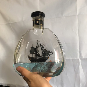 酒瓶瓶中船模型