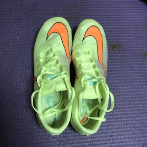 nike正品 jafly3钉鞋 弯道非常稳 后跟有小磨损不影