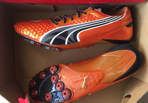 彪马钉鞋博尔特