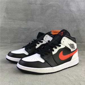 正品乔丹air jordan 1 mid 耐克aj1 黑白熊猫 红勾中帮554724-075