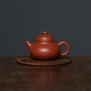 经典容天壶原矿黄龙山朱泥160cc助工陈菊华手工制宜兴紫砂壶