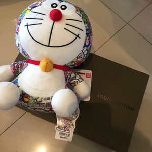村上隆 doraemon uniqlo 联名 优衣库