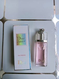 dior迪奥粉色魅惑香水小样5ml,包装完好未拆封, 图片均