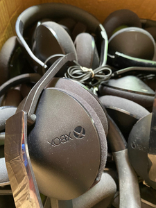 xboxone原装耳机,不包好坏,一个10,售出不退换.