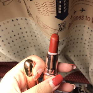 王硕1028淘宝mac魅可口红 牛血色小辣椒chili粉金管限定 限量cb96