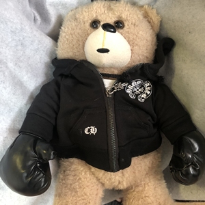 拳击熊玩偶毛绒玩具棕色泰迪熊还有usb暖手宝热水袋功能,黑色