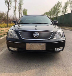 06年别克君越,v6发动机,配置丰富,自动大灯,感应雨刷,前