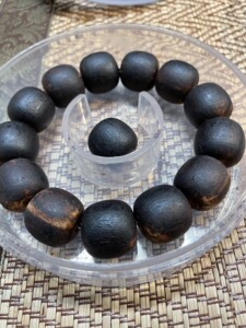 缅甸小叶降真香手串,老型珠19/20,一颗备珠,味道非常好闻_阿里巴巴找