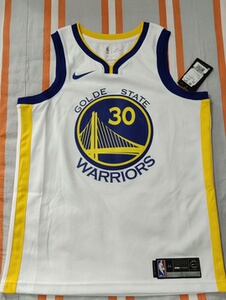 库里球衣主场白色m码,全新带吊牌,正品支持一切鉴定,就是有点