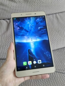 海信平板手机e9 4 64g,全网通4g 8寸平板手机,机器